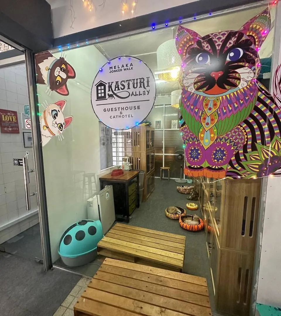 **  Spot On 90898 Kasturi Alley Guest House & Cat Hotel Малакка Малайзия